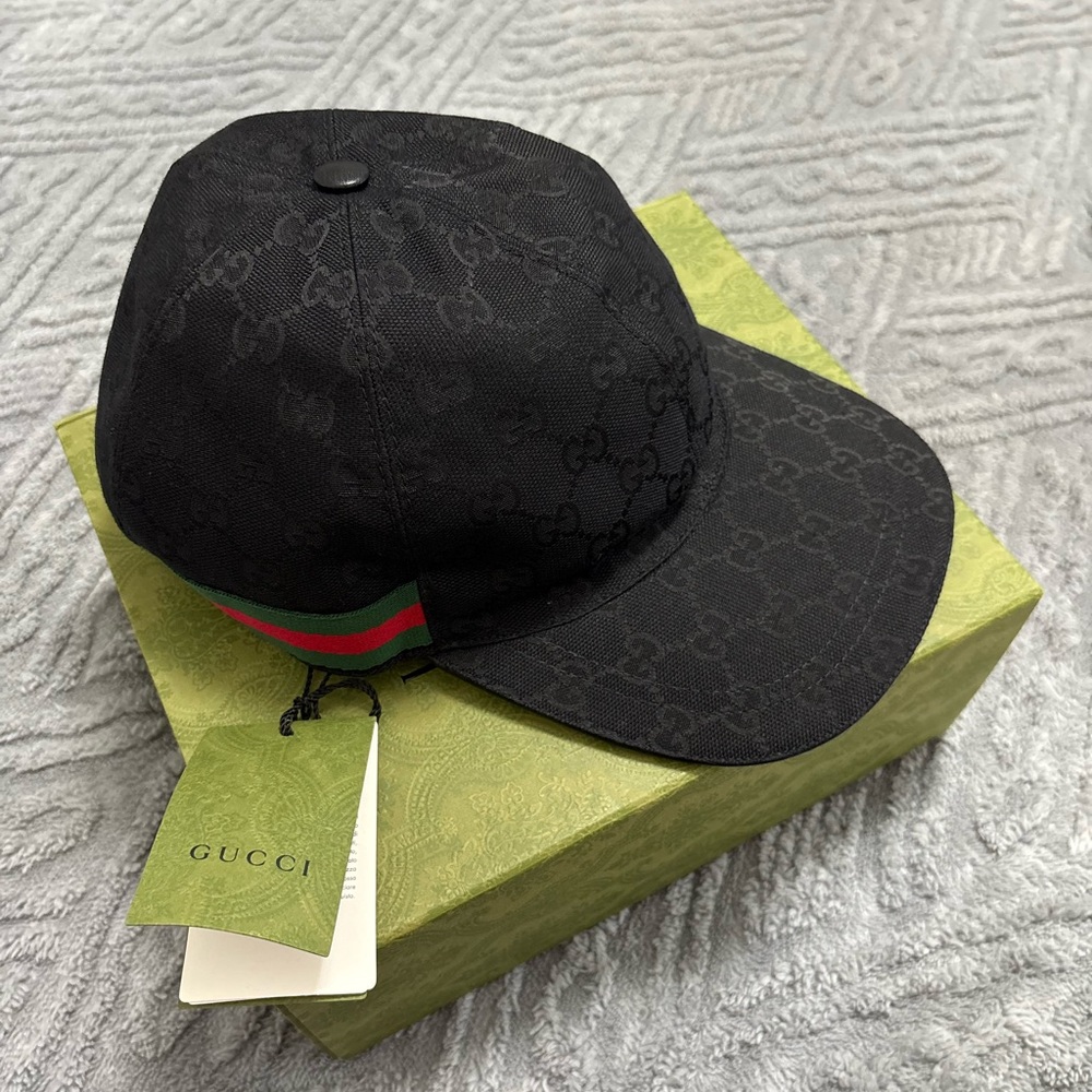 Gucci Black Monogram Cap with Green and Red Stripe